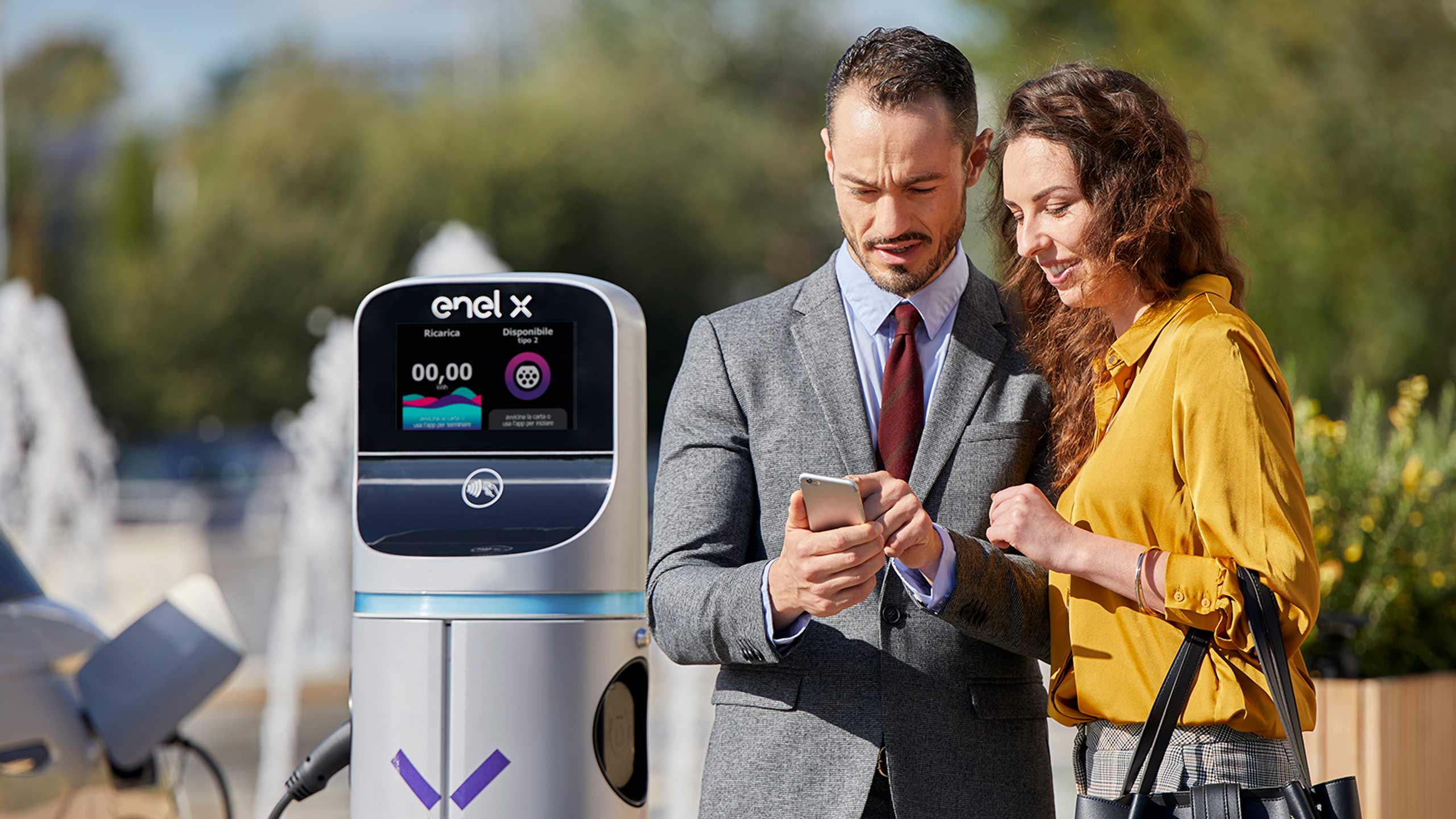 Servizio di Installazione auto elettrica in ricarica con waybox