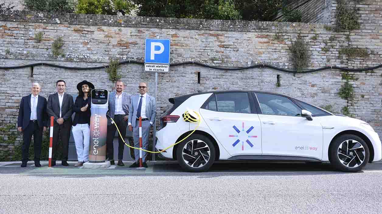 Recanati Smart Land, ecco l'e-Mobility contest